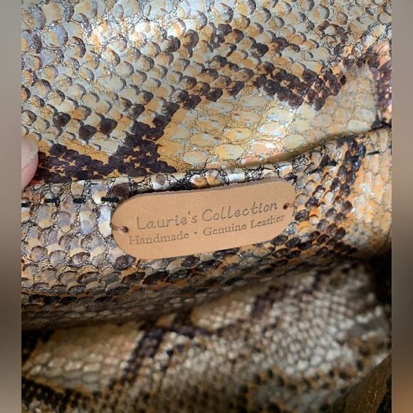 Handmade Genuine Leather Relief Button Pattern Push-lock Clutch/Crossbody - Picture 16 of 16